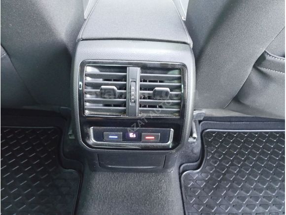 AZAT AUTO,DAN CAM TAVANLI 60 BİN KM,DE HATASIZ PASSAT