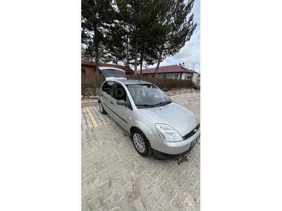 Sahibinden Ford Fiesta 1.4 Comfort 2004 Model 