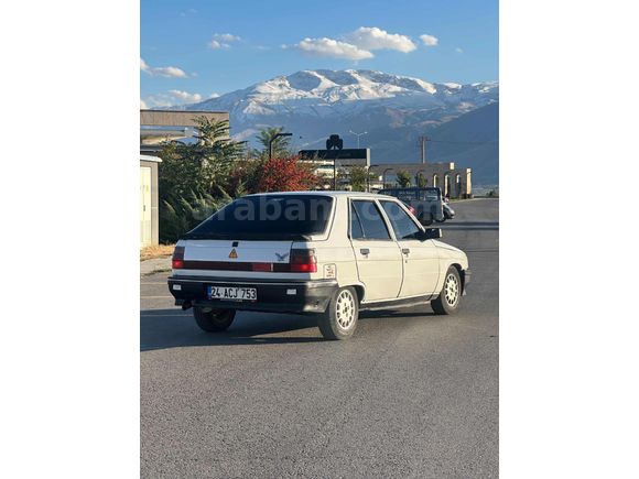 Sahibinden Renault flash 1.7 1990 Model