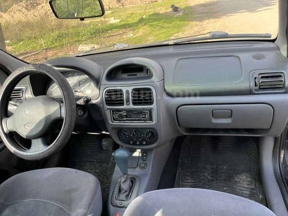 Sahibinden Renault Clio 1.4 RXT 2001 Model 