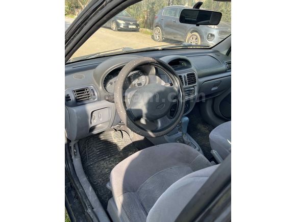 Sahibinden Renault Clio 1.4 RXT 2001 Model 