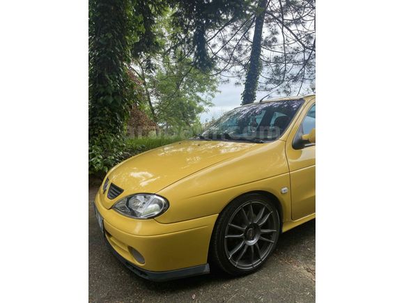 Sahibinden Renault Megane 1.6 Coupe Sport 2000 Model 