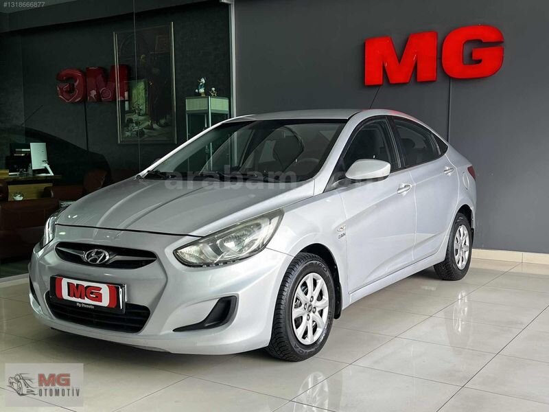 Galeriden Hyundai Accent Blue 1.6 CRDI Biz 2012 Model Ankara 253.000 km Gri