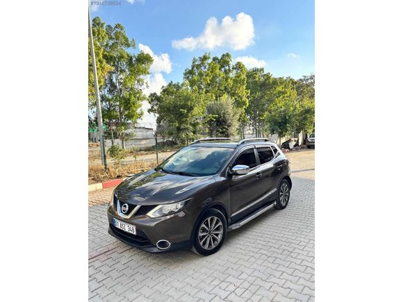 CELAL OTODAN ÇOK TEMİZ 2014 MODEL NISSAN QASHGAİ