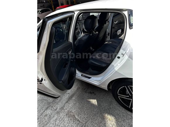 2015 MODEL 1.5 DCİ CLİO IV 185 BİN KM DE YOKUŞ KALKIŞ DESTEĞİ
