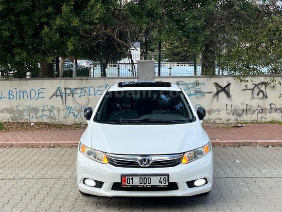 Sahibinden Honda Civic 1.6i VTEC Eco Elegance 2012 Model