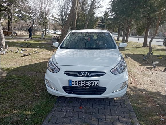 Sahibinden Hyundai Accent Blue 1.6 CRDI Mode Plus 2015 Model