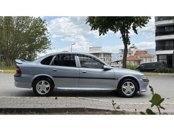 OPEL VECTRA 2.0 CD