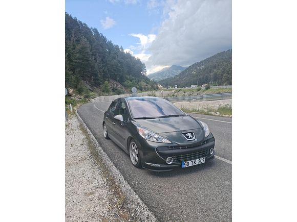Sahibinden Peugeot 207 1.4 HDi Premium 2007 Model
