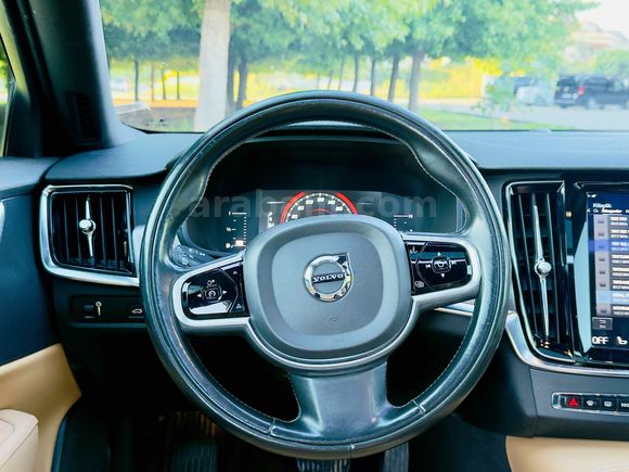 BEKEN OTOMOTİV”DEN 2017 VOLVO  AŞIRI TEMİZ 