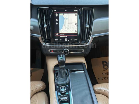 BEKEN OTOMOTİV”DEN 2017 VOLVO  AŞIRI TEMİZ 