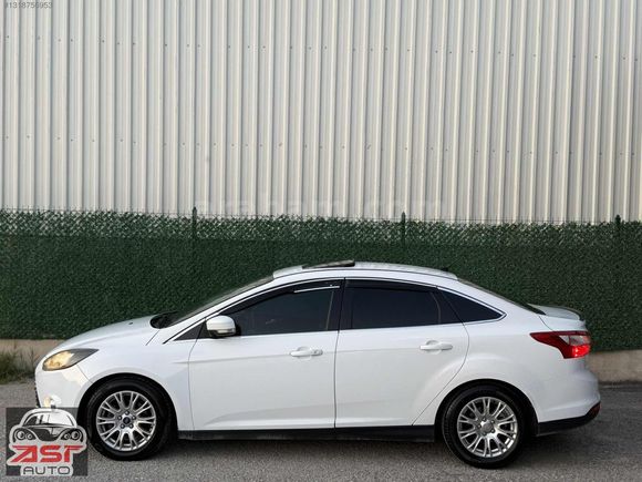 SUNROOFLU DÜŞÜK KM OTOMATİK FOCUS