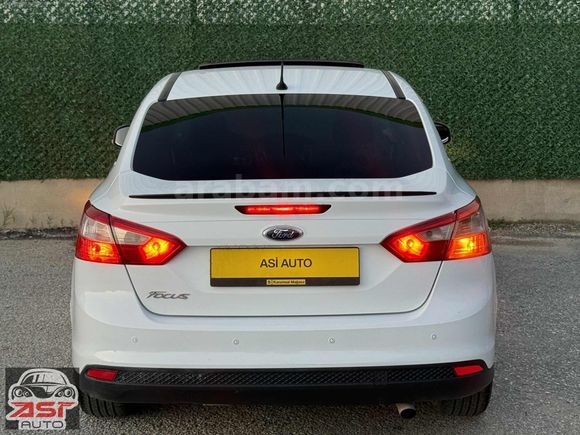 SUNROOFLU DÜŞÜK KM OTOMATİK FOCUS