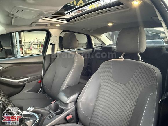 SUNROOFLU DÜŞÜK KM OTOMATİK FOCUS