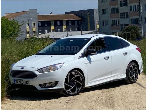 Sahibinden Ford Focus 1.5 TDCi Style 2016 Model İstanbul 168.000 km Beyaz