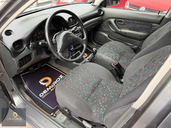 //157.000//KM 2000 HYUNDAİ ACCENT 1.5 GLS KLİMALI EMSALSİZ