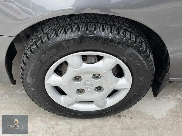 //157.000//KM 2000 HYUNDAİ ACCENT 1.5 GLS KLİMALI EMSALSİZ