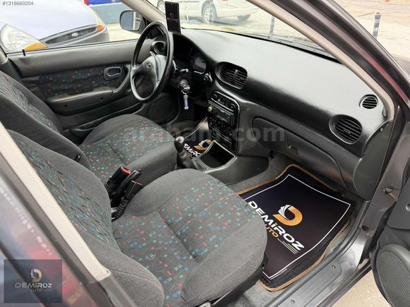 //157.000//KM 2000 HYUNDAİ ACCENT 1.5 GLS KLİMALI EMSALSİZ