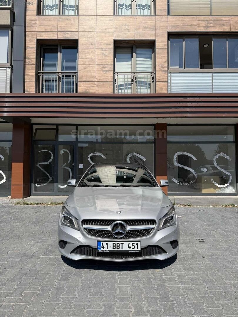 Galeriden Mercedes - Benz CLA 200 AMG 2013 Model Kocaeli 227.000 km Gri 2