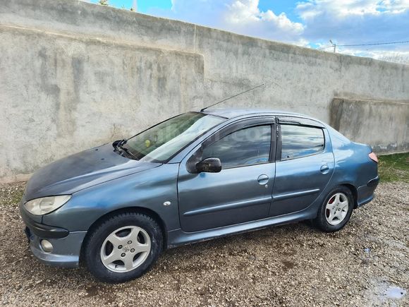 ACİL Sahibinden Peugeot 206 1.4 Executive 2008 Model Ağrı