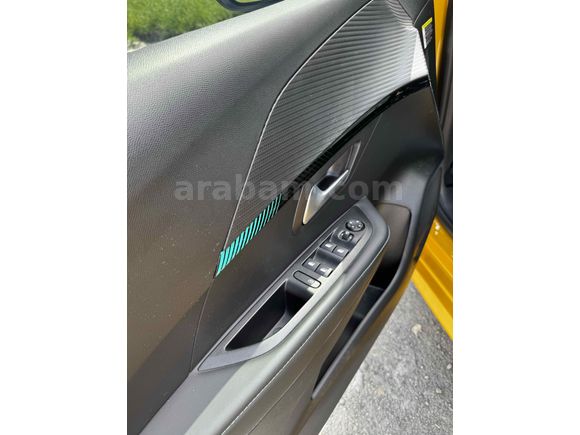 Servis bakımlı . 208 Allure Selection 2023