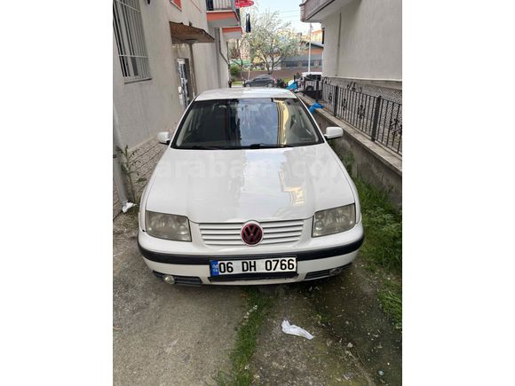 Sahibinden Volkswagen Bora 1.6 Trendline 2000 Model 