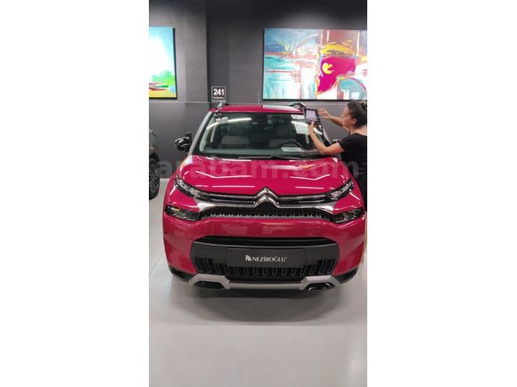 Sahibinden Citroen C3 Aircross 1.2 PureTech Feell bod 2023 Model  32 600 km Kırmızı