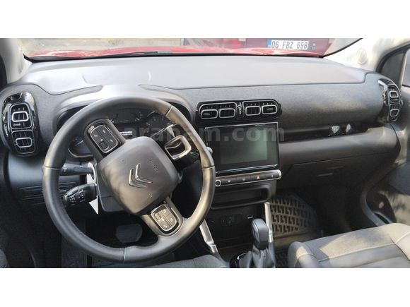 Sahibinden Citroen C3 Aircross 1.2 PureTech Feell bod 2023 Model  32 600 km Kırmızı