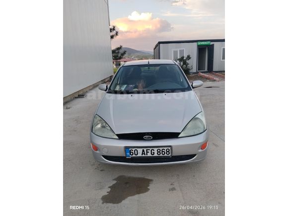 Sahibinden Ford Focus 1.6 Ambiente 2000 Model  232.000 km Gri (Gümüş)