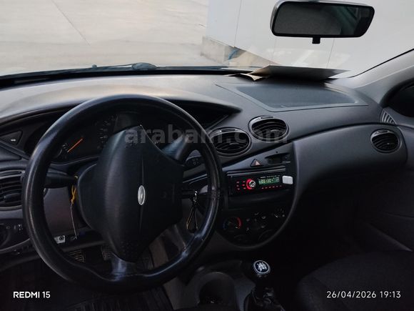 Sahibinden Ford Focus 1.6 Ambiente 2000 Model  232.000 km Gri (Gümüş)