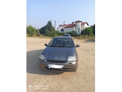 Sahibinden Klimalı Renault Clio 1.4  8v RN 2001 Model  209.000 km Gri (metalik)