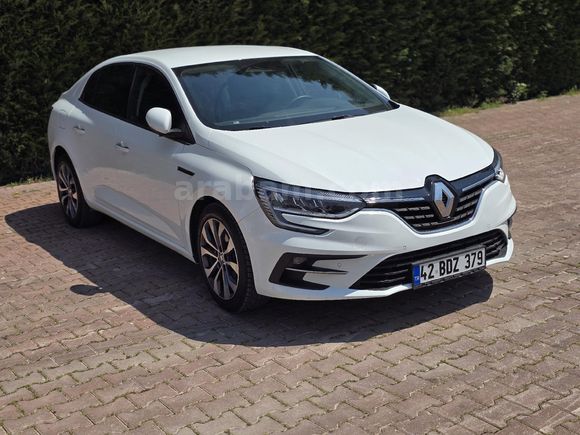 Faturalı 2025 Megane 1.5 Blue DCI Icon 17 KM