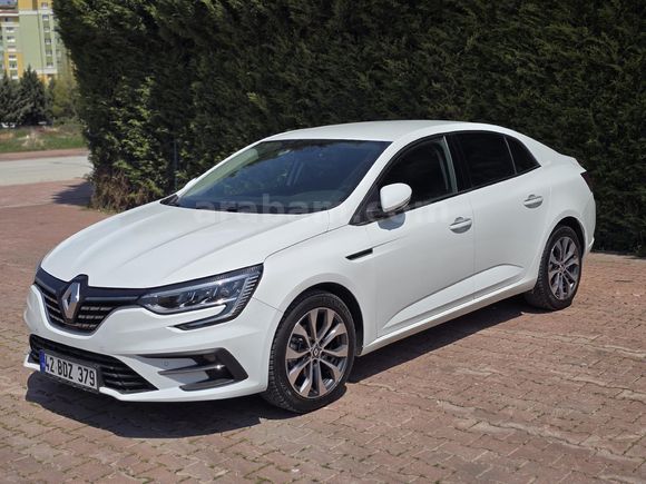 Faturalı 2025 Megane 1.5 Blue DCI Icon 17 KM