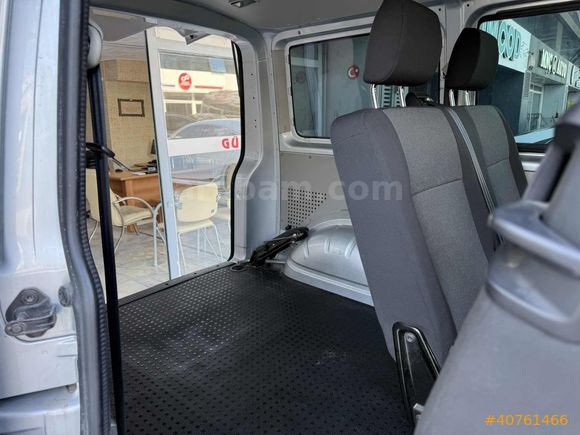 2018 TRANSPORTER 2.0 TDİ CAMLIVAN 4+1 65 BİN KM DE HATASIZ