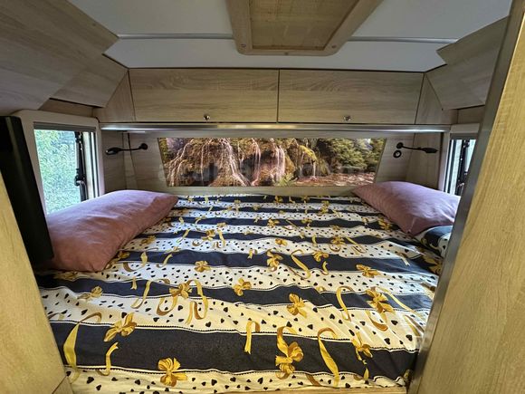 Binek Araç, Tekne yada çekme karavan takasına açık yarım otobüs karavan