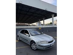 LAGUNA 1.6 16 VALF KONUŞAN PAKET PRİVİLEGE TR DE BU FİYAT YOK