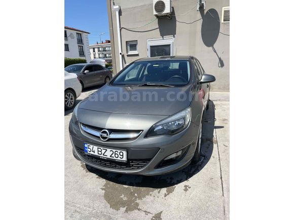 İlk Sahibinden Değişensiz  49850 km  de Aile Aracı