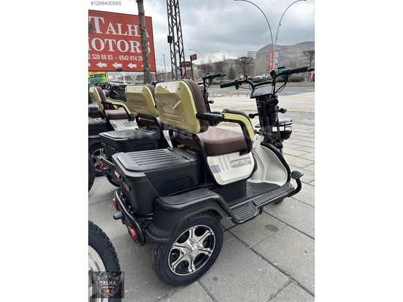 ANKARA BAYİ'DEN KAROVAL BERLİN 2 KİŞİLİK ELEKTRİKLİ SCOOTER