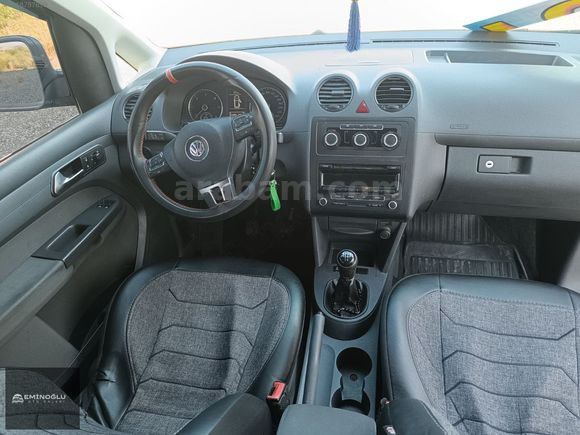 EMİNOĞLU'DAN 2013 VOLKSWAGEN CADDY 1.6 COMFORTLİNE