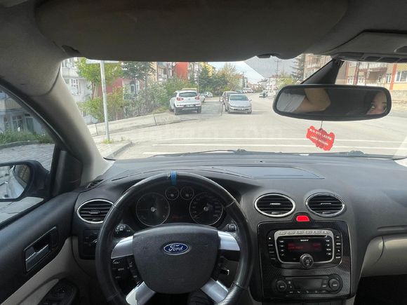 Sahibinden Ford Focus 1.6 TDCi Ghia 2008 Model