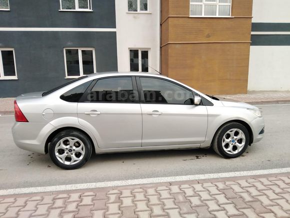 Sahibinden Ford Focus 1.6 TDCi Collection dizel 2011 Model  231000 km)