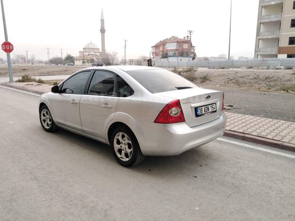 Sahibinden Ford Focus 1.6 TDCi Collection dizel 2011 Model  231000 km)