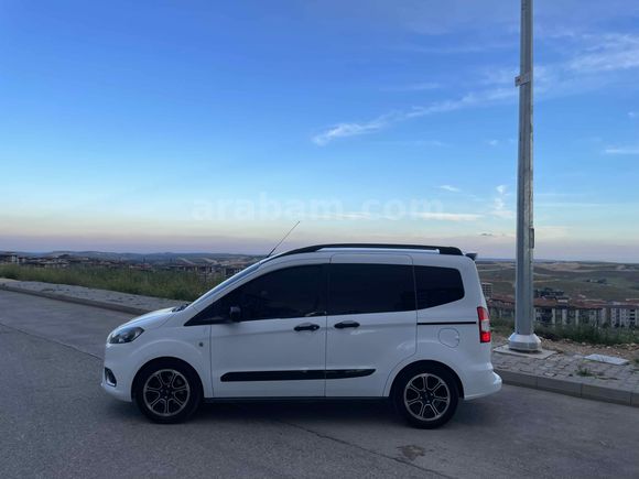 Sahibinden Ford Tourneo Courier 1.5 TDCi Titanium Plus 2022 Model 
