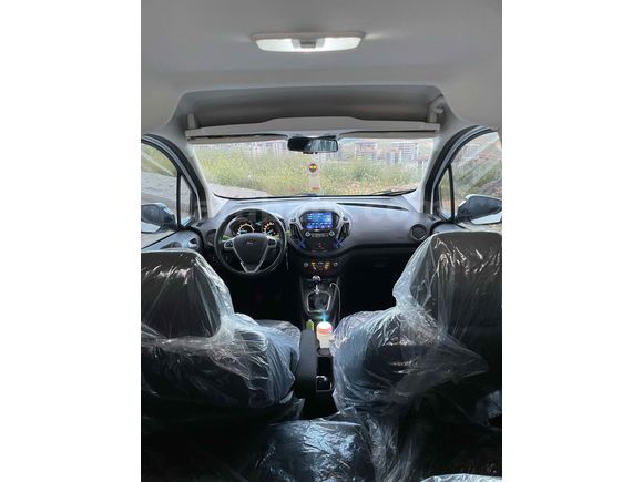 Sahibinden Ford Tourneo Courier 1.5 TDCi Titanium Plus 2022 Model 