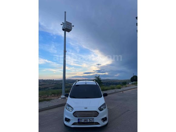 Sahibinden Ford Tourneo Courier 1.5 TDCi Titanium Plus 2022 Model 