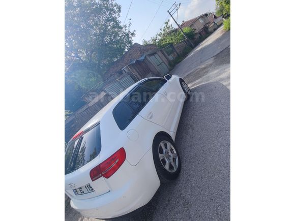 Temiz Aile arabası A3 Sportback 1.6  2011