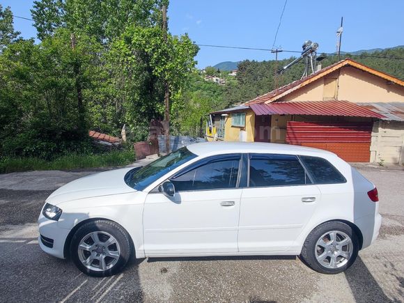 Temiz Aile arabası A3 Sportback 1.6  2011