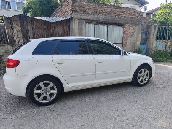 Temiz Aile arabası A3 Sportback 1.6  2011
