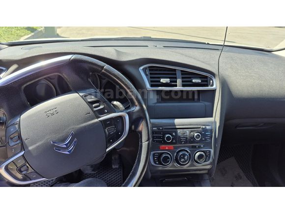 Sahibinden Citroen C4 1.6 e-HDi Confort Plus 2012 Model  253.000 km Beyaz