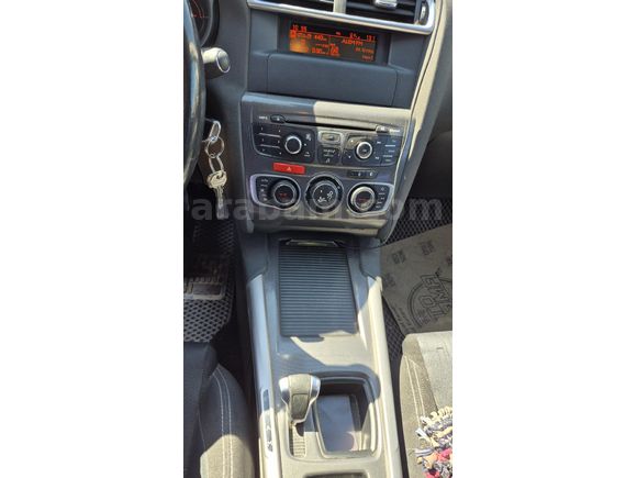 Sahibinden Citroen C4 1.6 e-HDi Confort Plus 2012 Model  253.000 km Beyaz